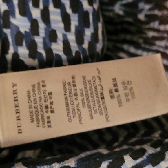Burberry Brit Sleeveless Silk Blouse - Picture 4 of 4